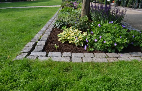 Stone Edging Installation in Richmond