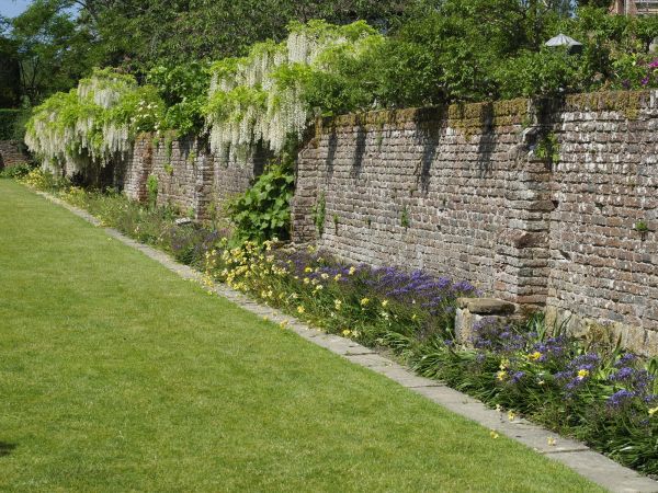 Rock Wall Installation in Richmond
